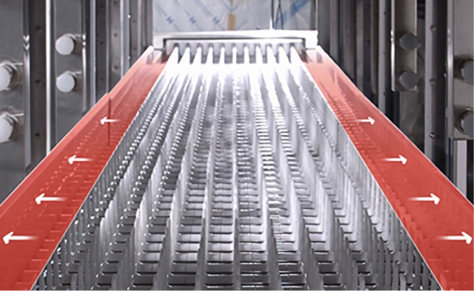 기존 제품 대비 더 넓어진 내부