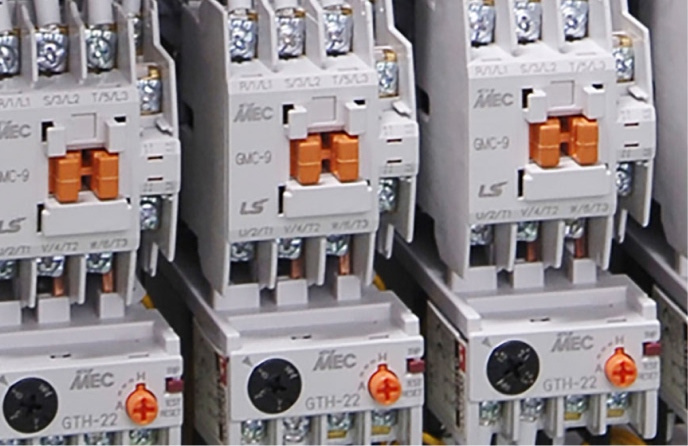 유지보수의 편의성을 높인 전기회로 방식 컨트롤 판넬