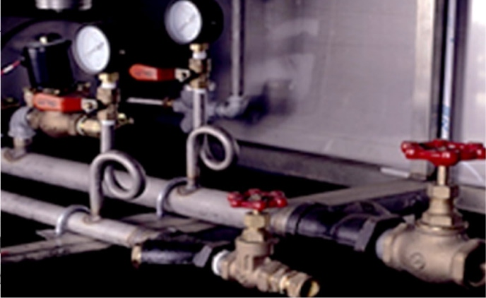 스팀 및 급수관 내장을 통한 뛰어난 공간 활용도